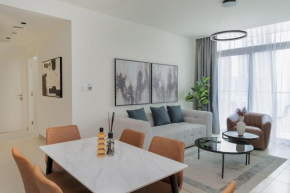 Luxury Escapes - Stylish 2BR with Balcony in Burj Crown Downtown